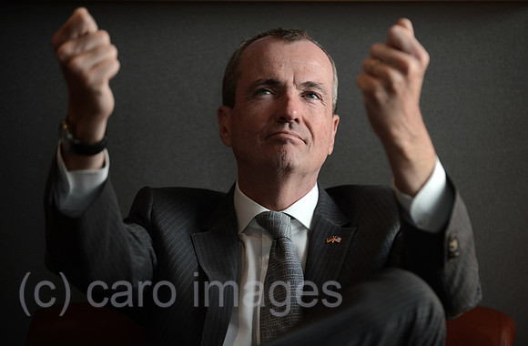 0MW130506D005CARO.JPG