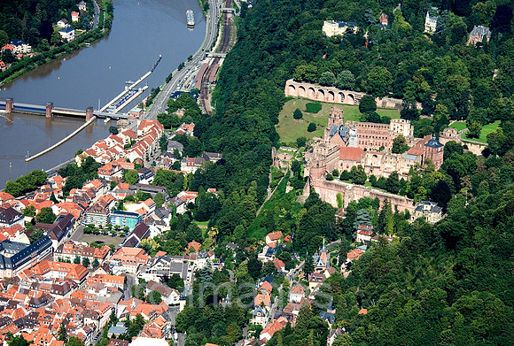 0SH061103D020CAROE.JPG