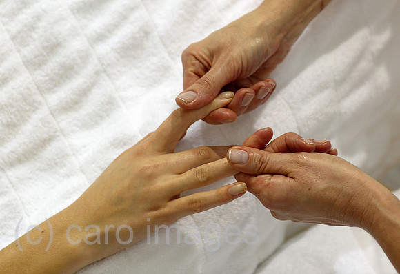 00X040319D033CARO.JPG
