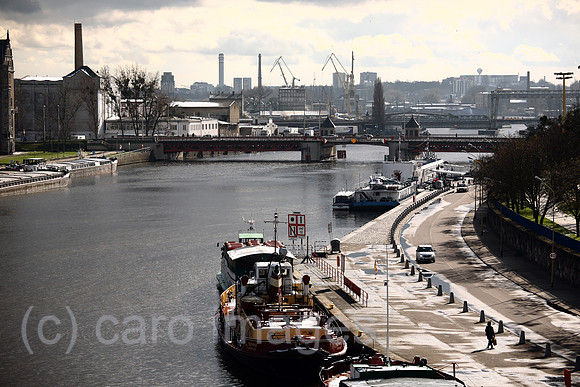 00J080408D019CARO.JPG
