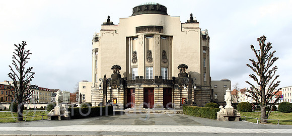 00J080325D066CARO.JPG