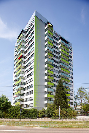 0RA110424D001CAROE.JPG