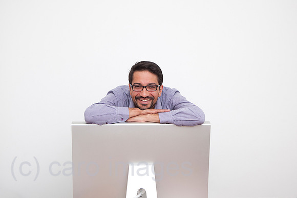 0RA110423D001CAROE.JPG