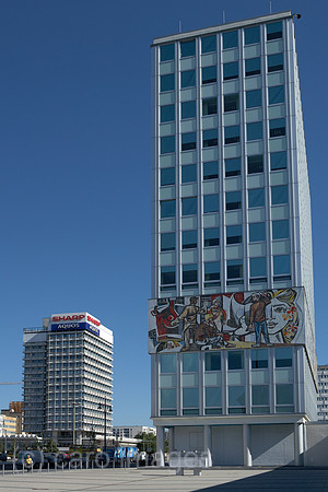00R090901D053CAROE.JPG