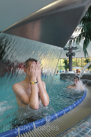 0HX111026D056CARO.JPG
