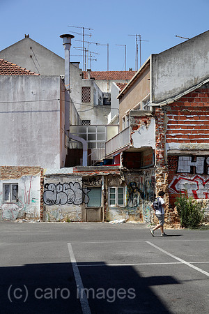 00P160811D921CARO.JPG