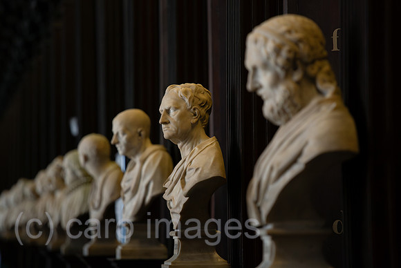 Republik Irland, Dublin - The Long Room (1732), Old Library des Trinity College 1592