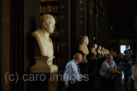 Republik Irland, Dublin - The Long Room (1732), Old Library des Trinity College 1592