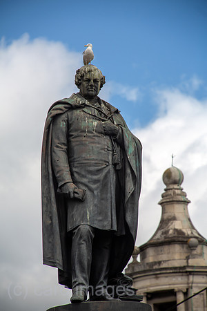Republik Irland, Dublin - Denkmal von Daniel O Connell (Gruender der Catholic Association 1854), O Connell Street, Stadtzentrum