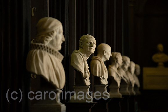 Republik Irland, Dublin - The Long Room (1732), Old Library des Trinity College 1592
