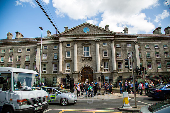 Republik Irland, Dublin - Eingang zum Trinity College 1592, Westfront 1751 (College Green)