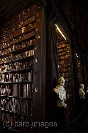 Republik Irland, Dublin - The Long Room (1732), Old Library des Trinity College 1592