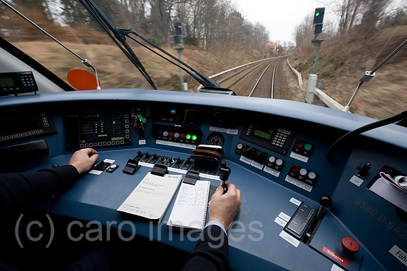 0SK100303D005CARO.JPG