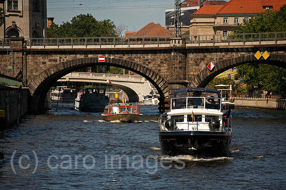 0SP080624D146CARO.JPG