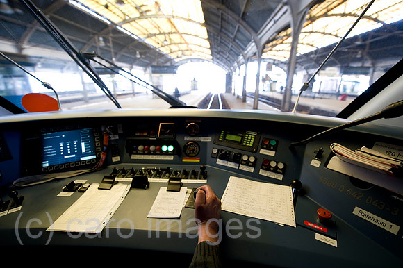 0SK100303D007CARO.JPG