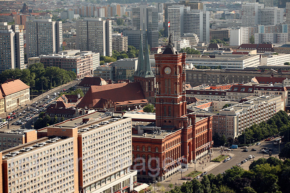 0SP080604D388CARO.JPG