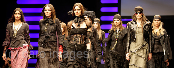 0KN070204D090CARO.JPG