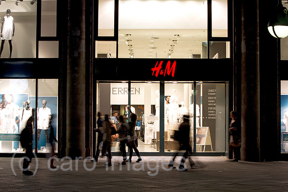 EJH11040742CARO.JPG