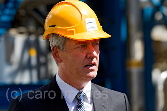EJH11050471CARO.JPG