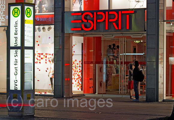 EJH11040740CARO.JPG