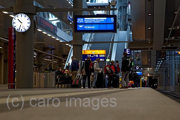 EJH11030513CARO.JPG