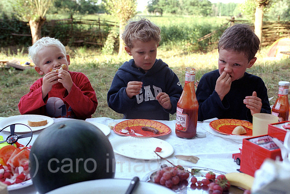 00K016626CARO.JPG