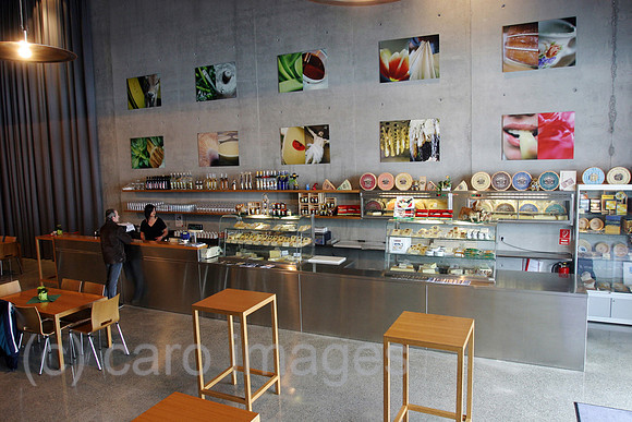 0AT060312D038CARO.JPG