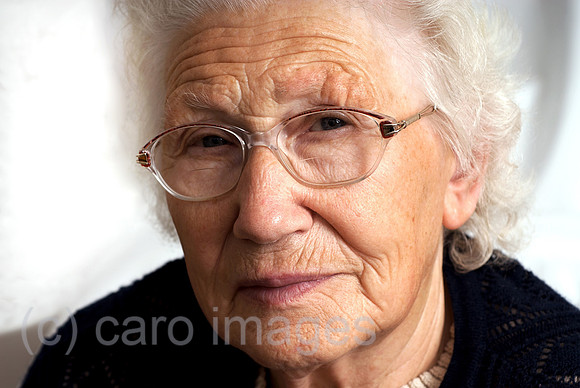 00N081111D825CAROE.JPG