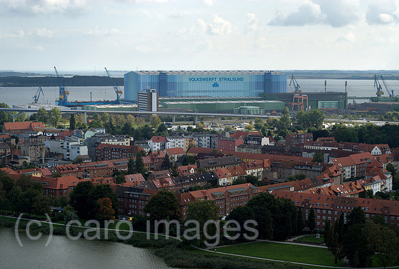 00N090930D215CAROE.JPG