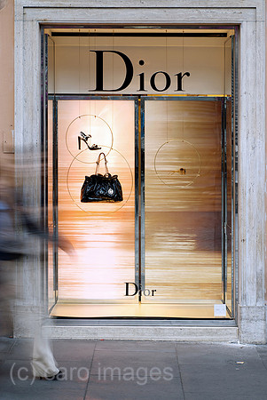 00N090427D607CAROE.JPG