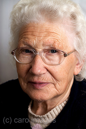 00N081111D860CAROE.JPG