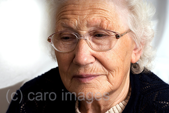 00N081111D831CAROE.JPG