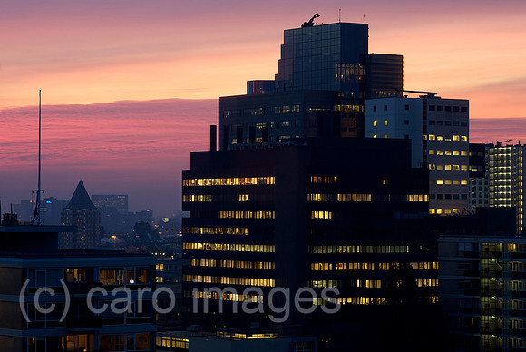 00N081009D043CAROE.JPG