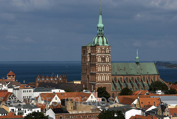 00N090930D229CAROE.JPG