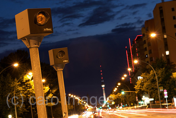 00N090721D107CAROE.JPG