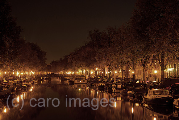 00N081009D065CAROE.JPG