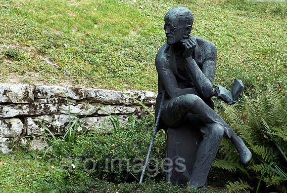 00N091001D298CAROE.JPG