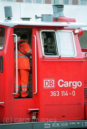 00M090124CARO.JPG