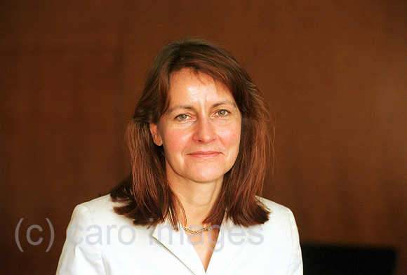 00M090824CARO.JPG