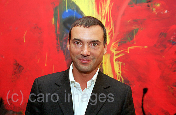 00M098417CARO.JPG