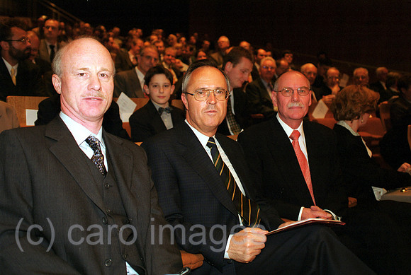 00M092332CARO.JPG