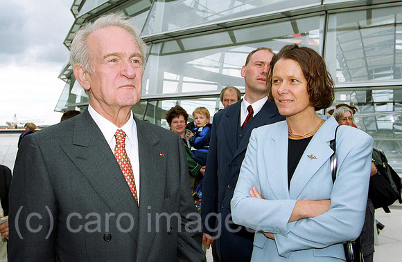 00M092009CARO.JPG