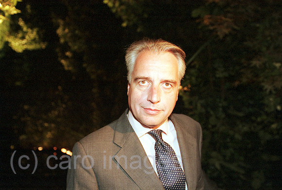 00M089913CARO.JPG
