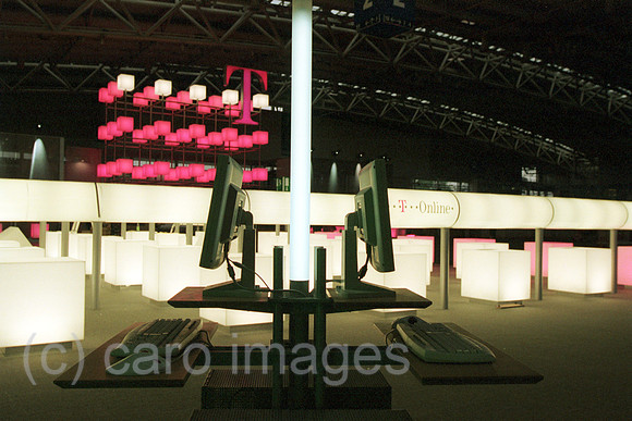 00M089827CARO.JPG