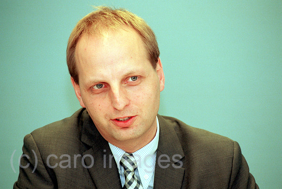 00M099908CARO.JPG