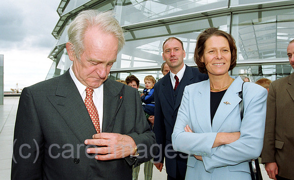 00M092008CARO.JPG