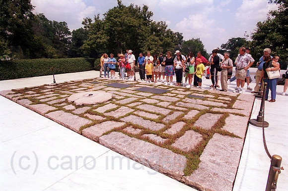 00M094731CARO.JPG