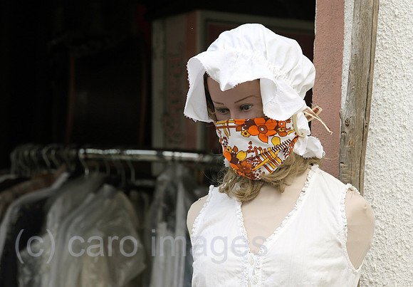 00S200428D382CAROEX.JPG