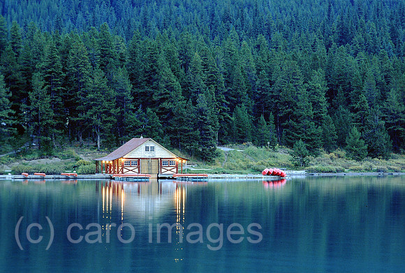 0RJ050927D010CARO.JPG