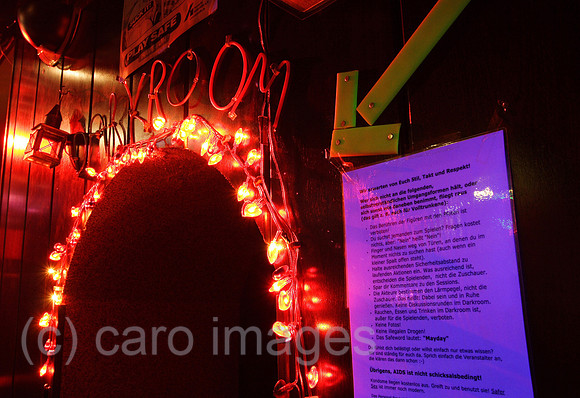 0TK070106D007CARO.JPG